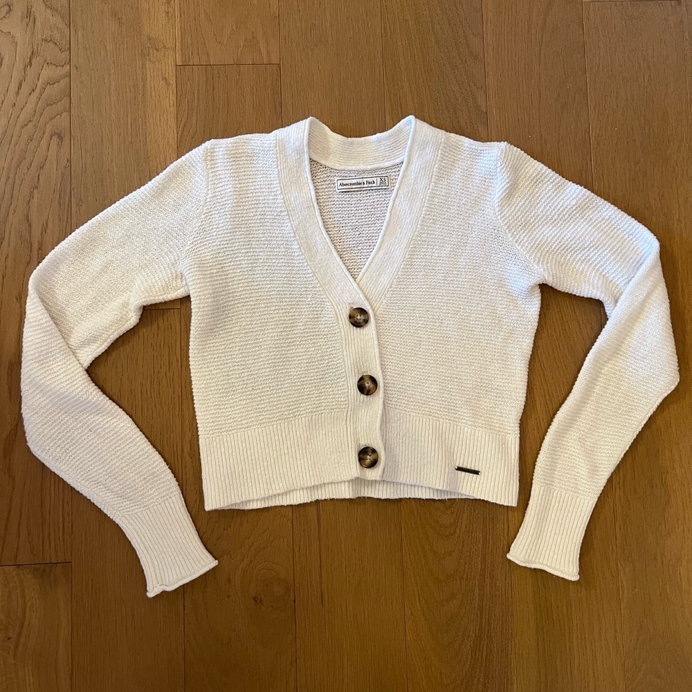 Abercrombie crop cardigan